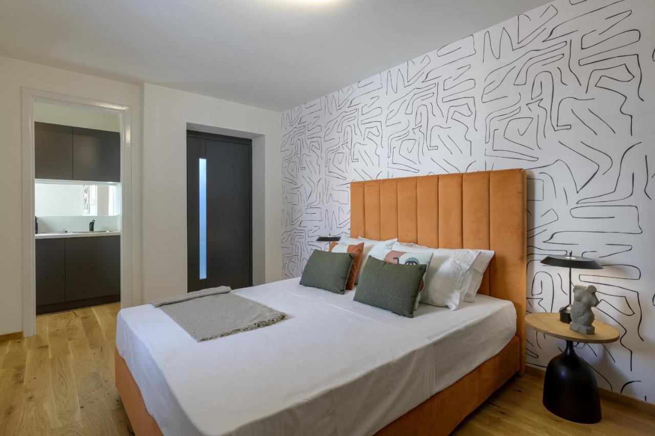Meno Suite With Private Terrace - Jaccuzzi, Acropolis View Atina Dış mekan fotoğraf