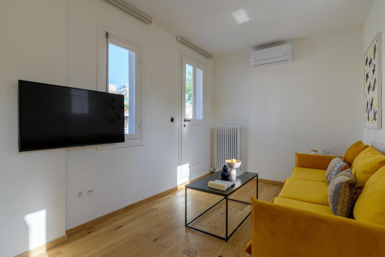 Meno Suite With Private Terrace - Jaccuzzi, Acropolis View Atina Dış mekan fotoğraf